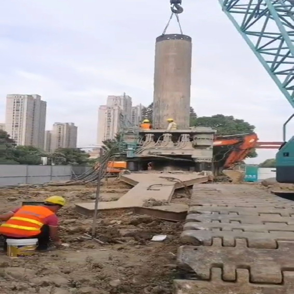 全套管全回转拔桩视频